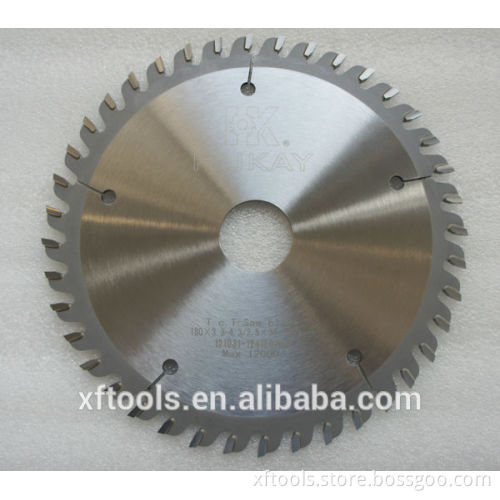 Split scoring saw blade